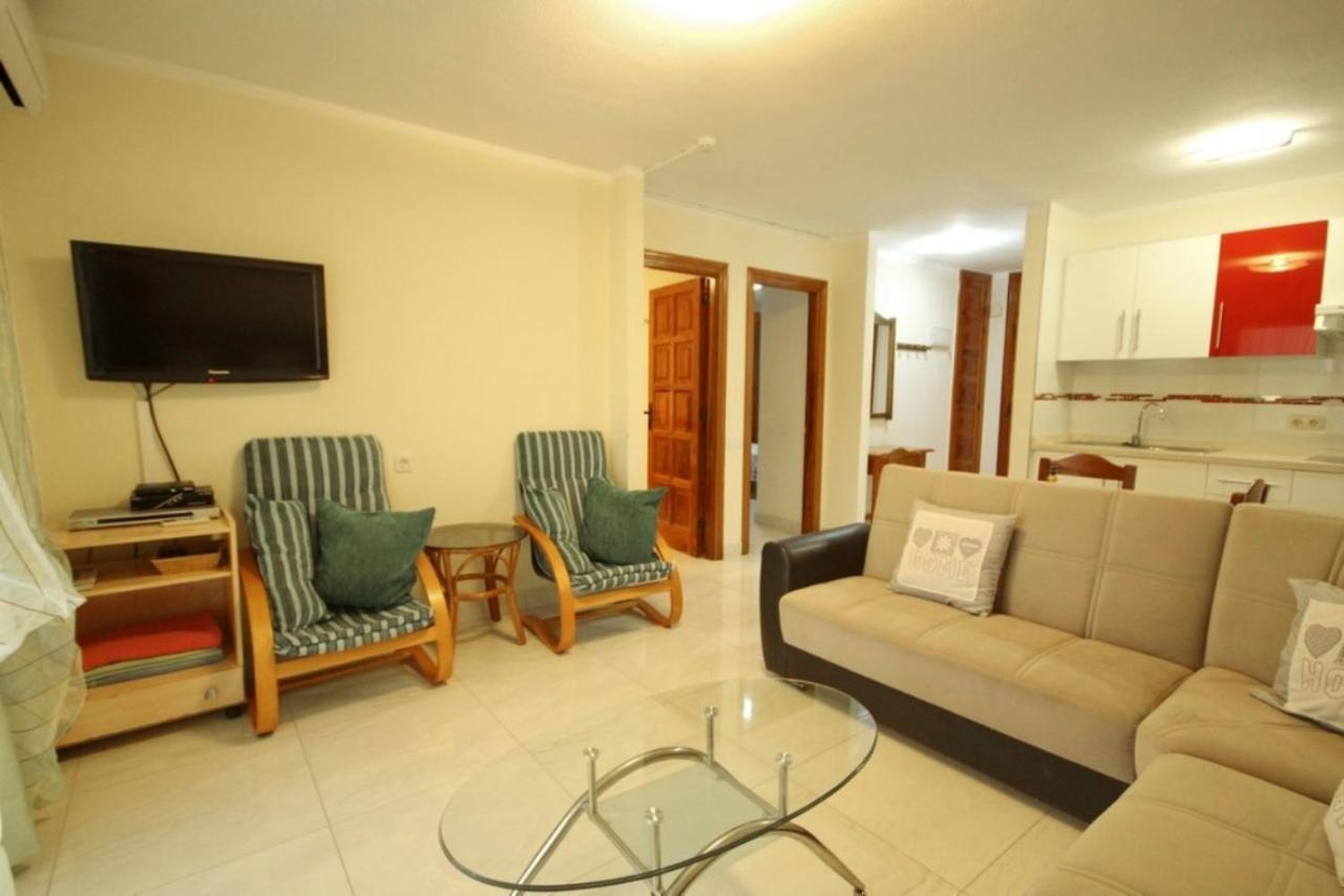 Two bedroom apartment in beachfront complex with pool in Playa de Las Américas. Exterior foto
